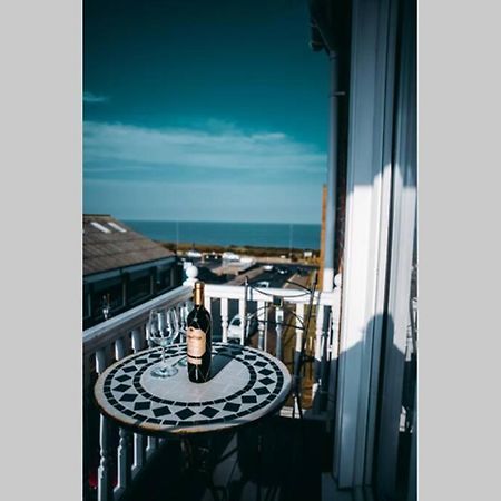 Glide Surf Casa Apartment โครเมอร์ ภายนอก รูปภาพ