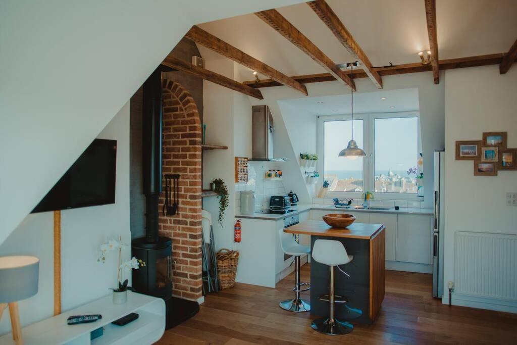 Glide Surf Casa Apartment โครเมอร์ ภายนอก รูปภาพ